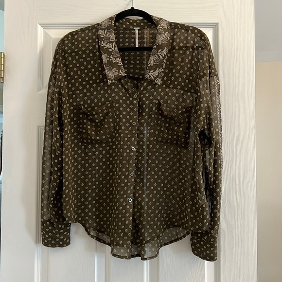 Blouse - Picture 1 of 4